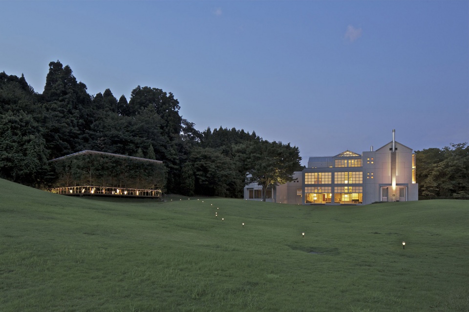 white arbor and open air theater maezawa garden by a p l design workshop
