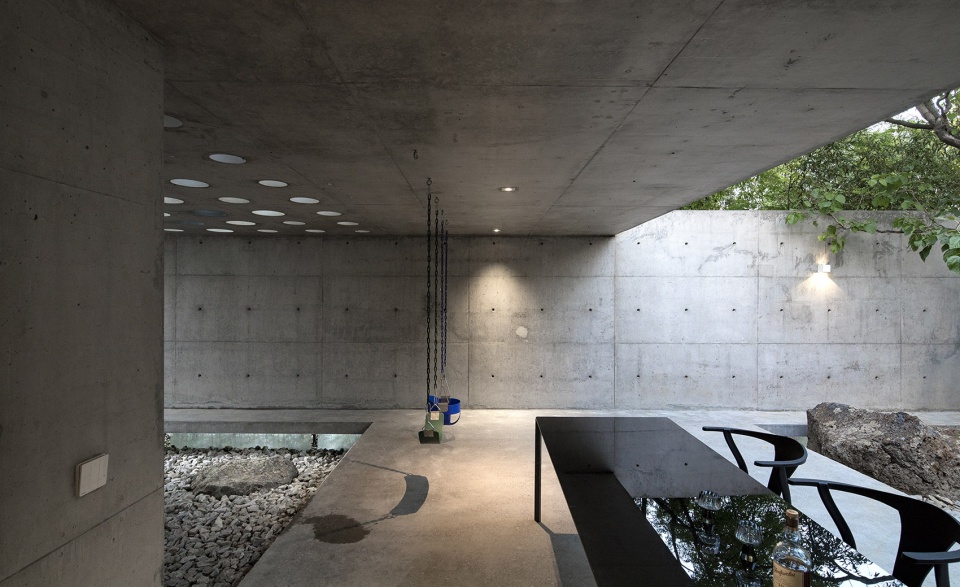 floationg courtyard china by taoa