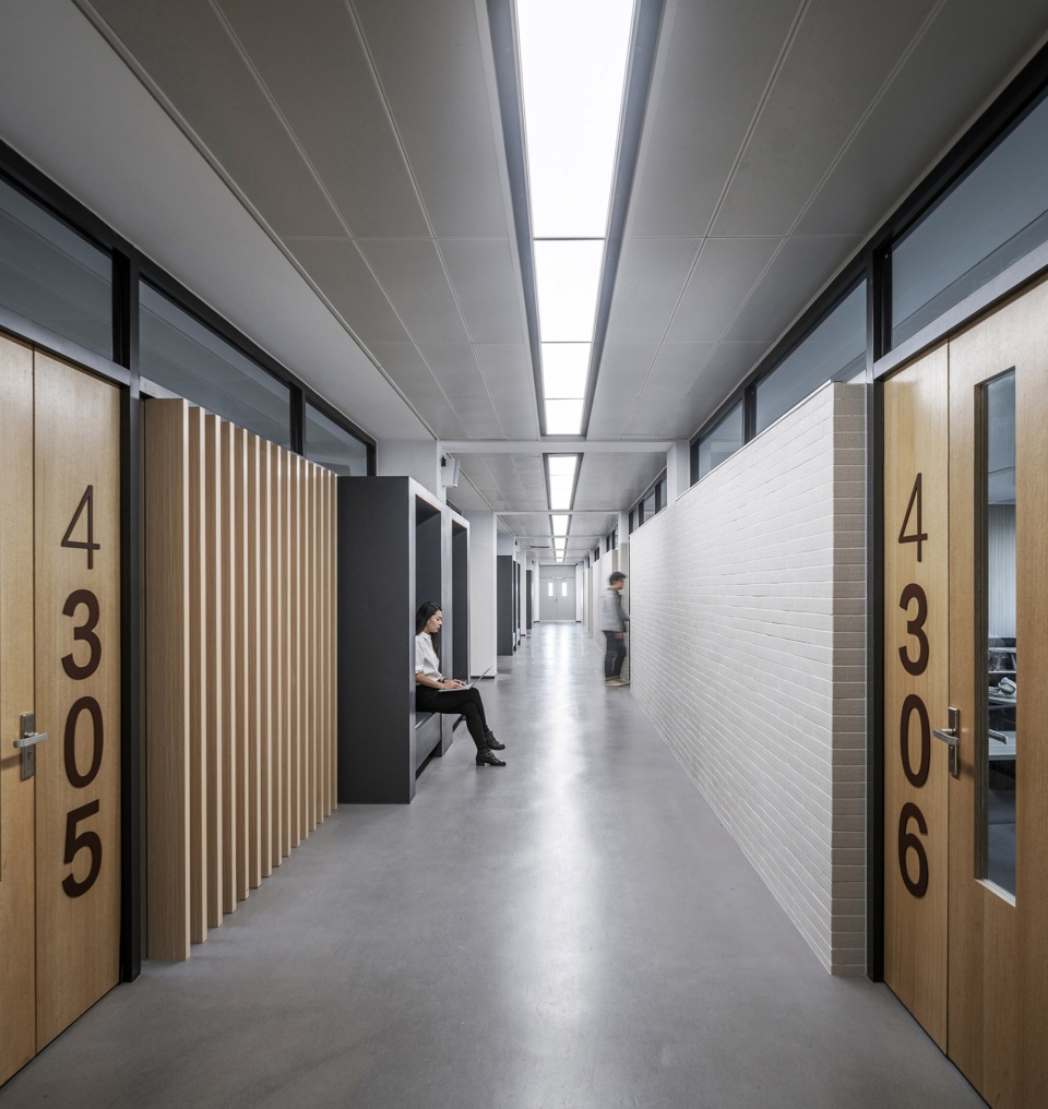 大学第四教学楼室内空间改造,北京 / 清华大学美术学院 - 谷德设计网
