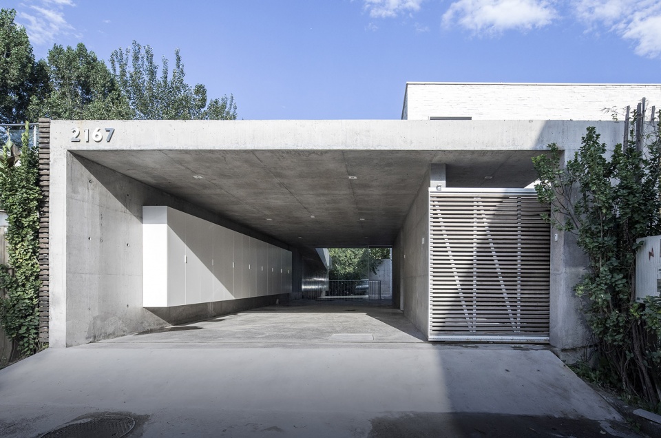 floationg courtyard china by taoa