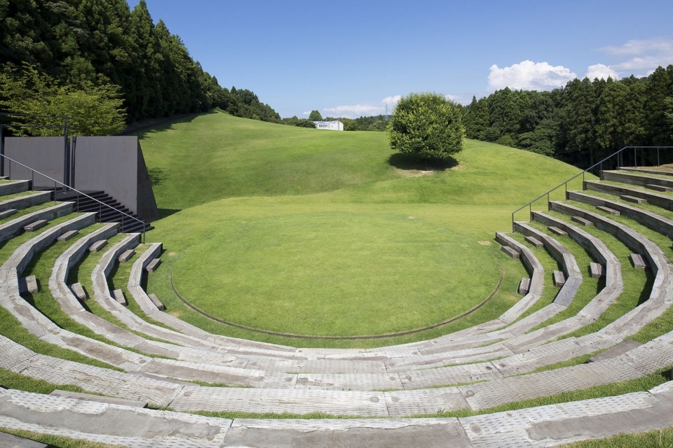 gooood archive amphitheatres