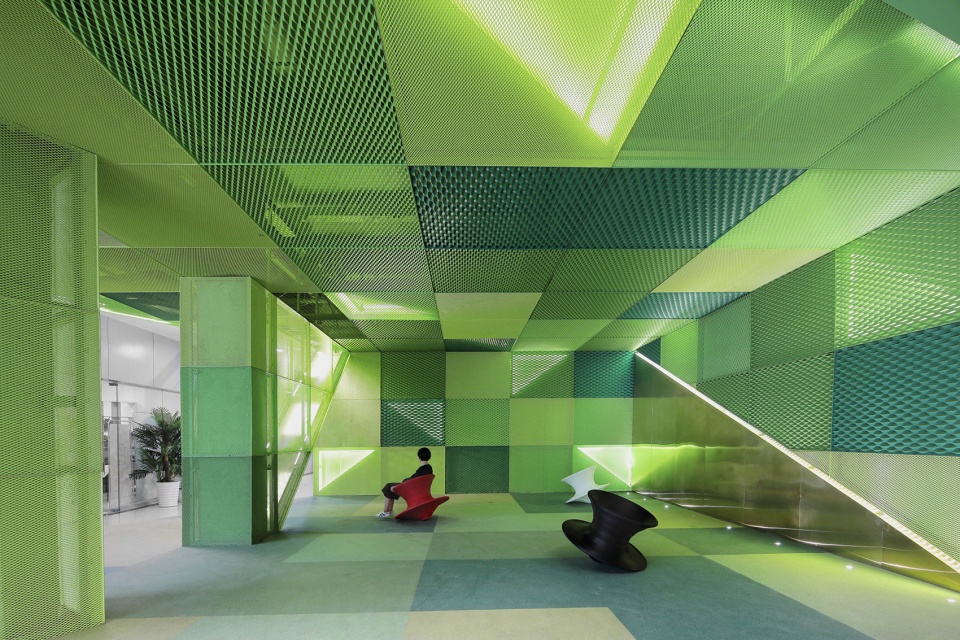 tianjian top region renovation china by being architects
