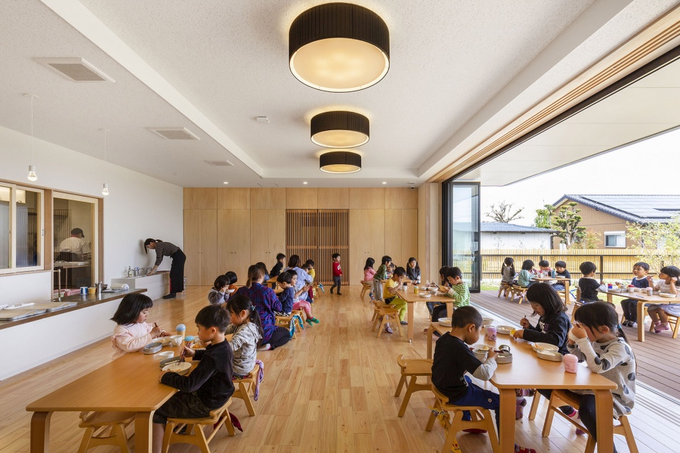 mrn kindergarten and nursery by hibinosekkei youji no shiro