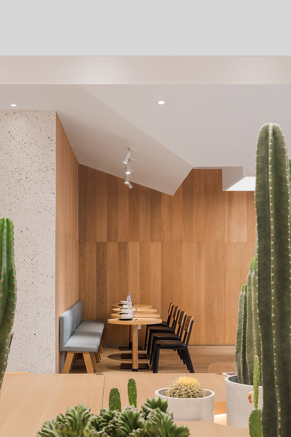 blue bear restaurant china by wuxu architects