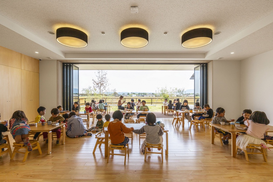 mrn kindergarten and nursery by hibinosekkei youji no shiro