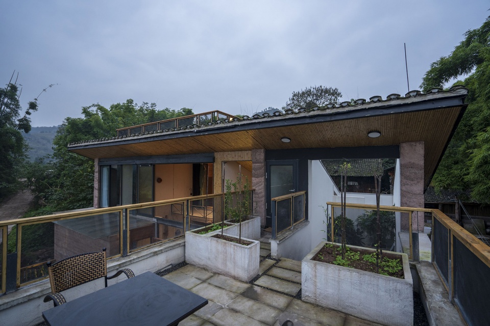 mountain house of lew china by lew joeson
