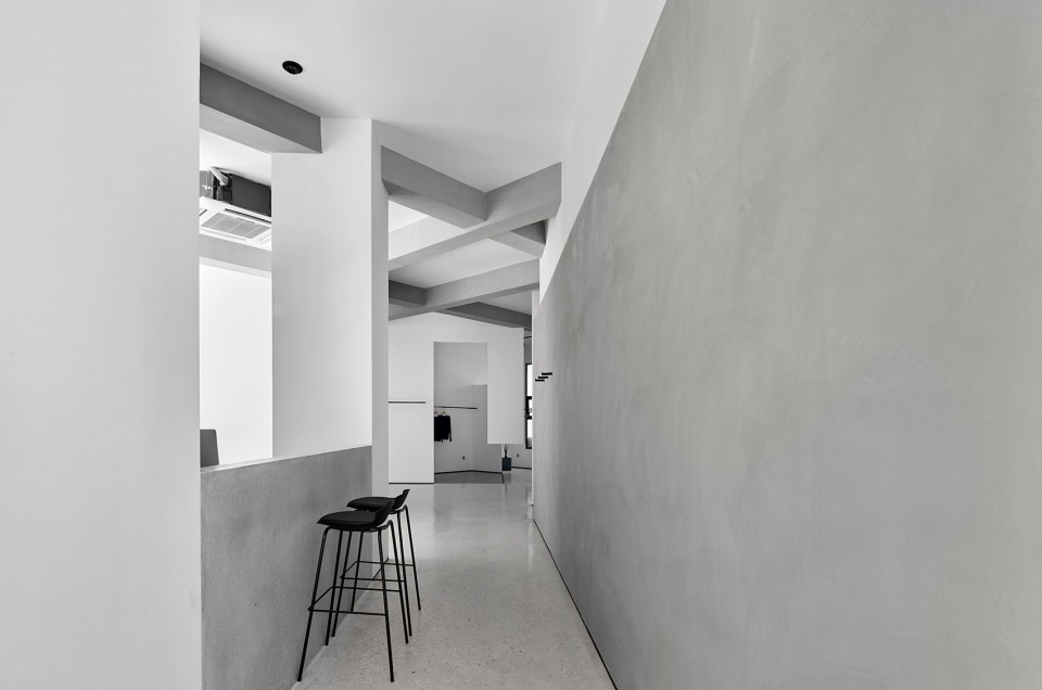 phoenixsimple fashion store china by moye design studio