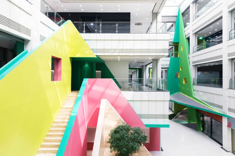 tianjian top region renovation china by being architects