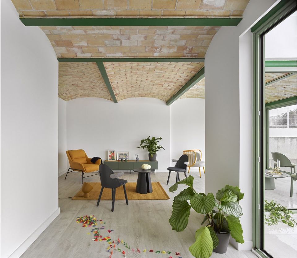 brick vault house by space popular