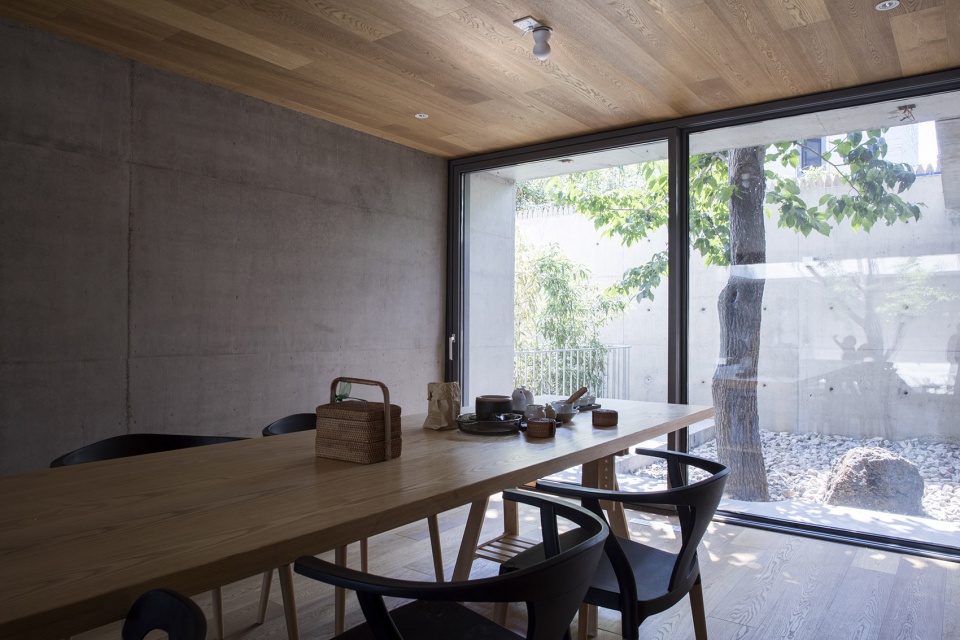 floationg courtyard china by taoa