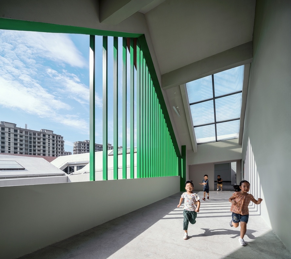 hangzhou haishu school of future sci tech city china by lycs architecture 960x855