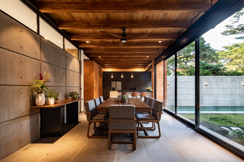 Casa Keita House by Di Frenna Arquitectos