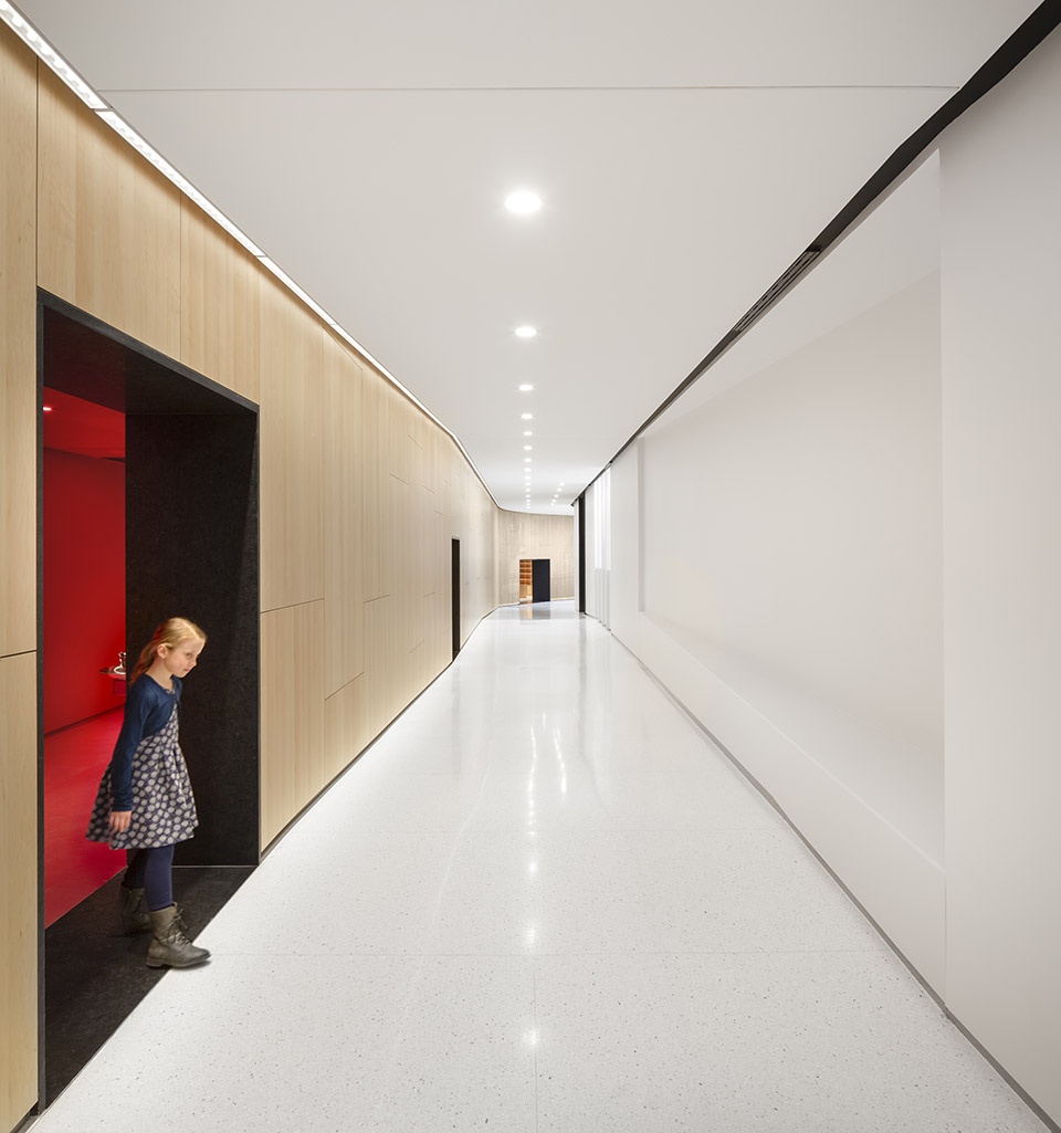 new pavilion of national assembly of quebec by provencher roy glcrm architectes