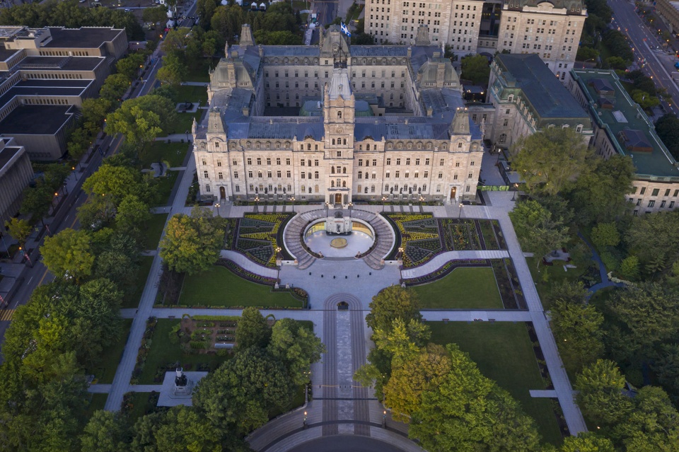 new pavilion of national assembly of quebec by provencher roy glcrm architectes