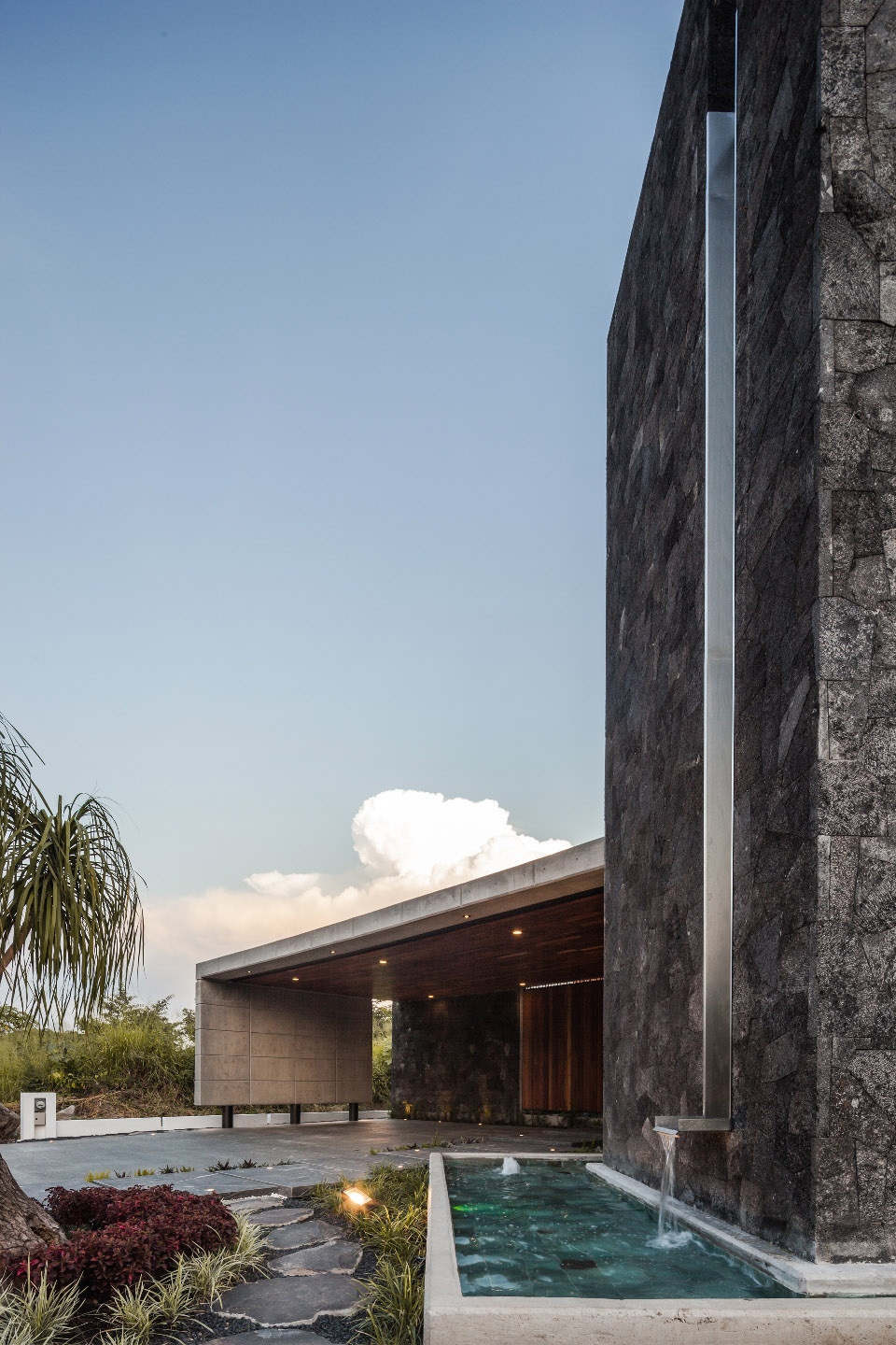 casa kaleth by di frenna arquitectos