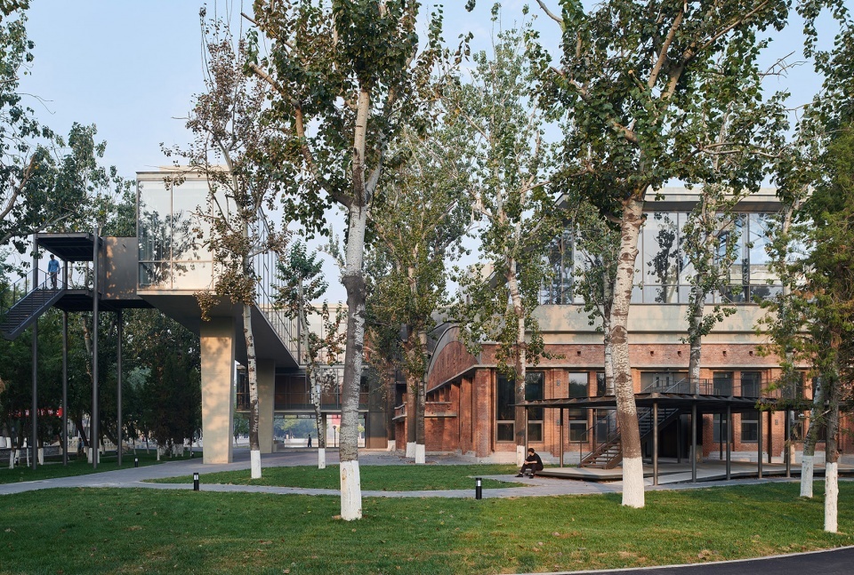 haibing center of nankai university china by vector architects 960x647