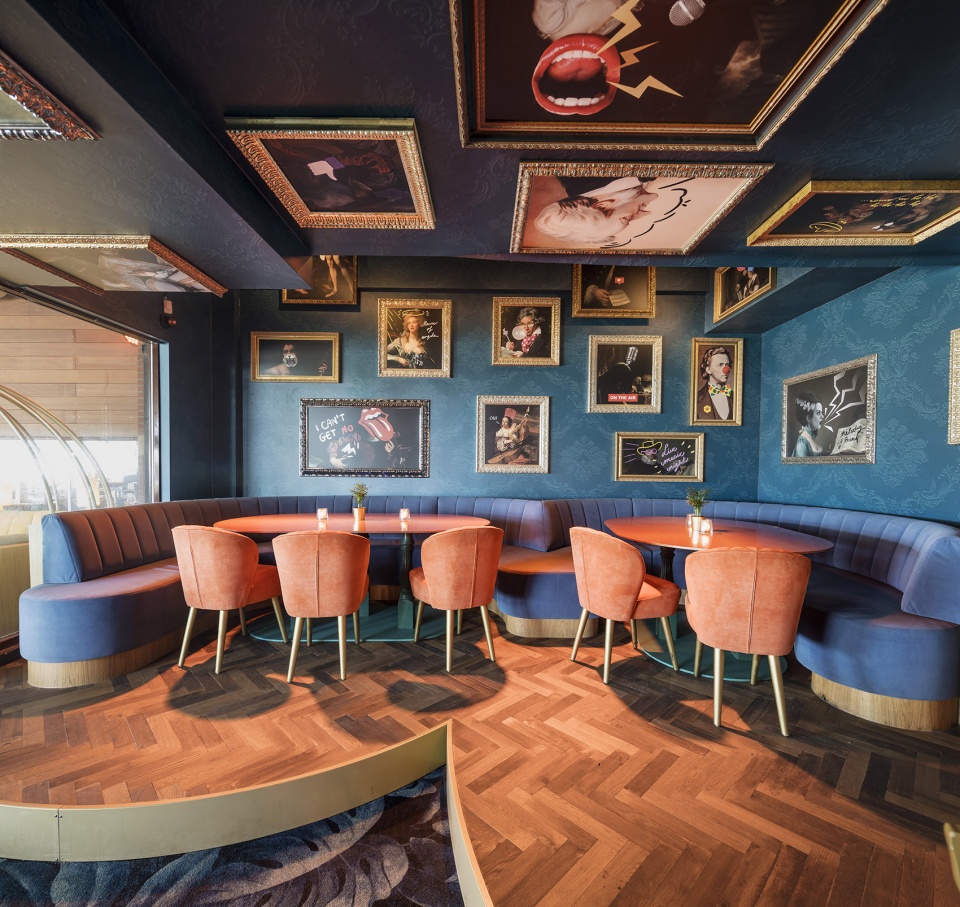 crazy pianos club by el equipo creativo