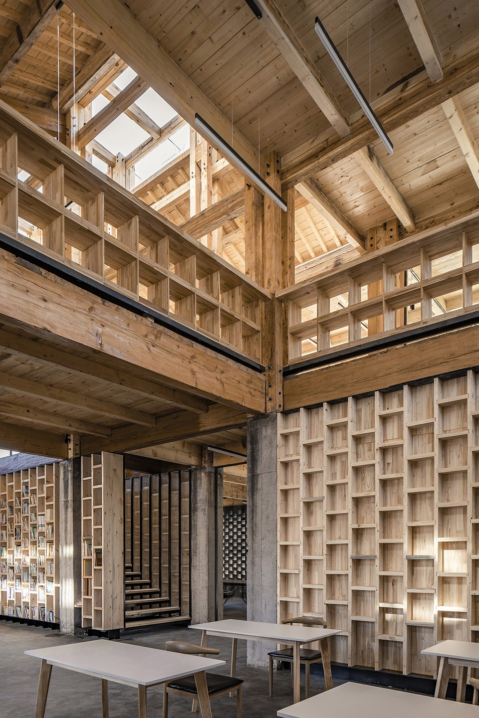 Party and Public Service Center of Yuanheguan Village LUO studio
