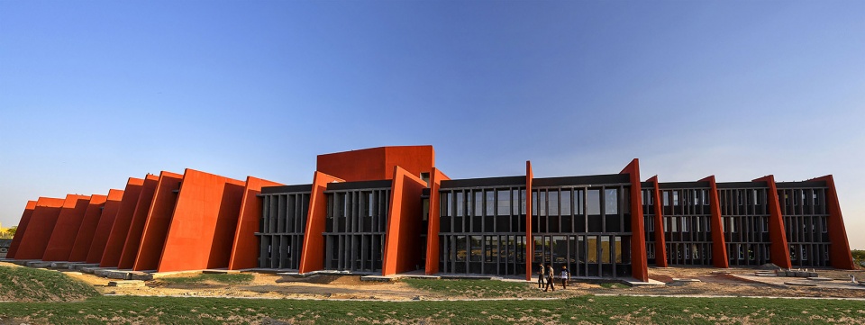 the rajasthan school by sanjay puri architects