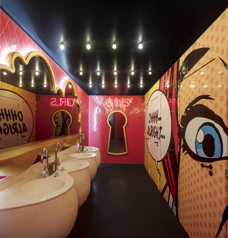 crazy pianos club by el equipo creativo