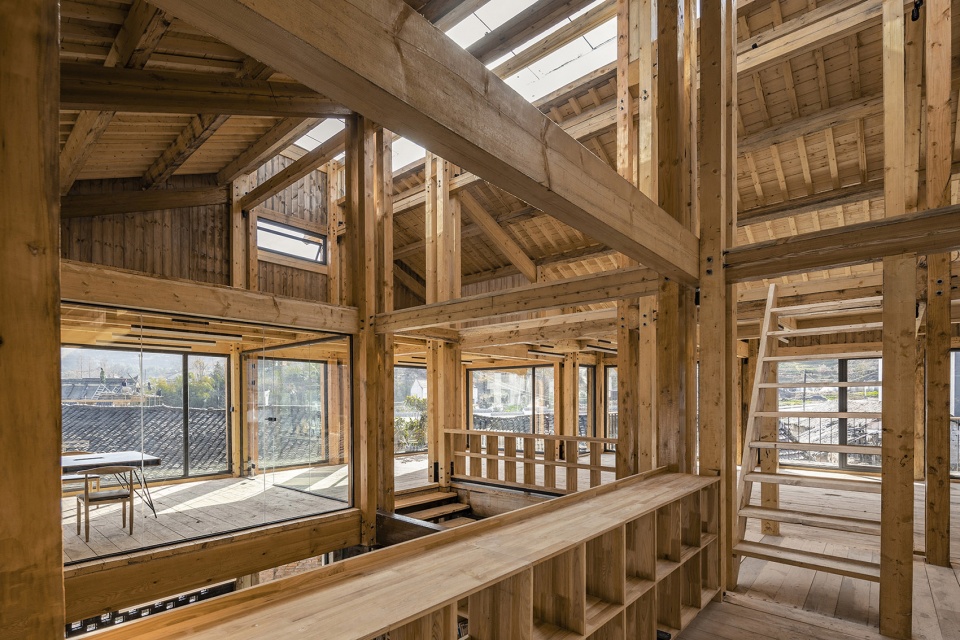 Party and Public Service Center of Yuanheguan Village LUO studio