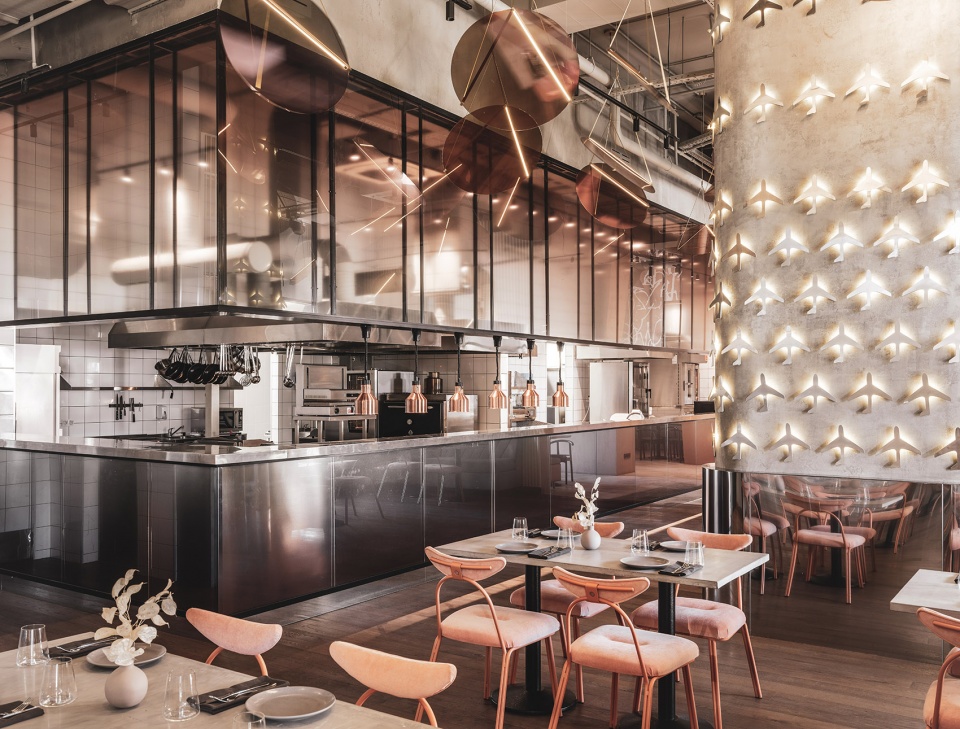 Restaurant Polyot by Asthetique
