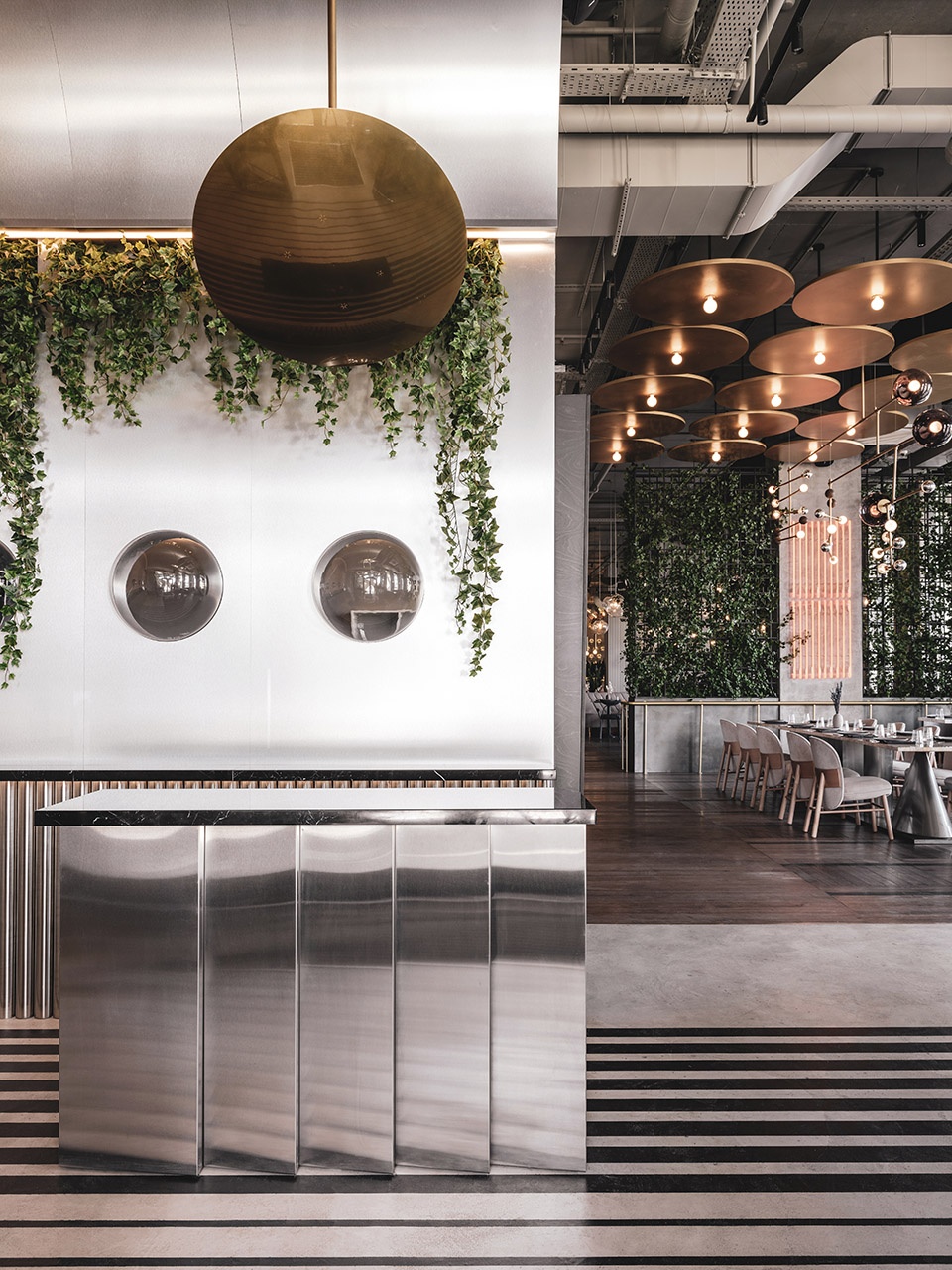 Restaurant Polyot by Asthetique