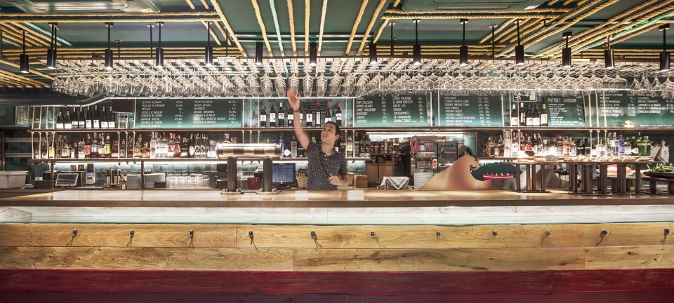 txalupa gastroleku restaurant by el equipo creativo 1
