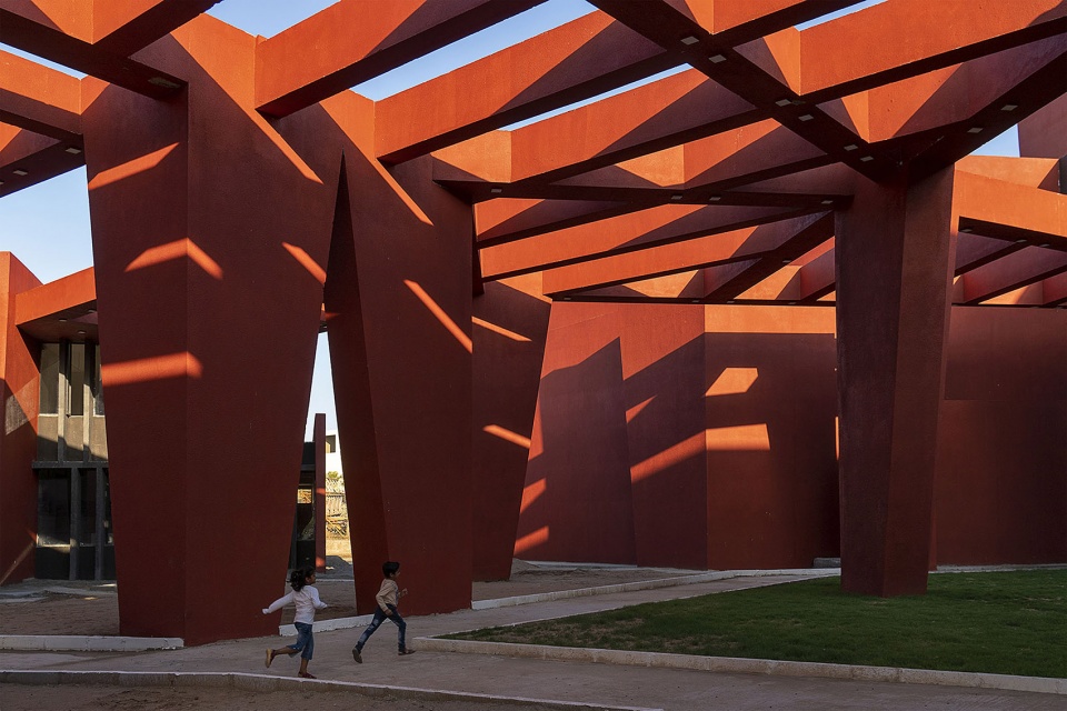 the rajasthan school by sanjay puri architects