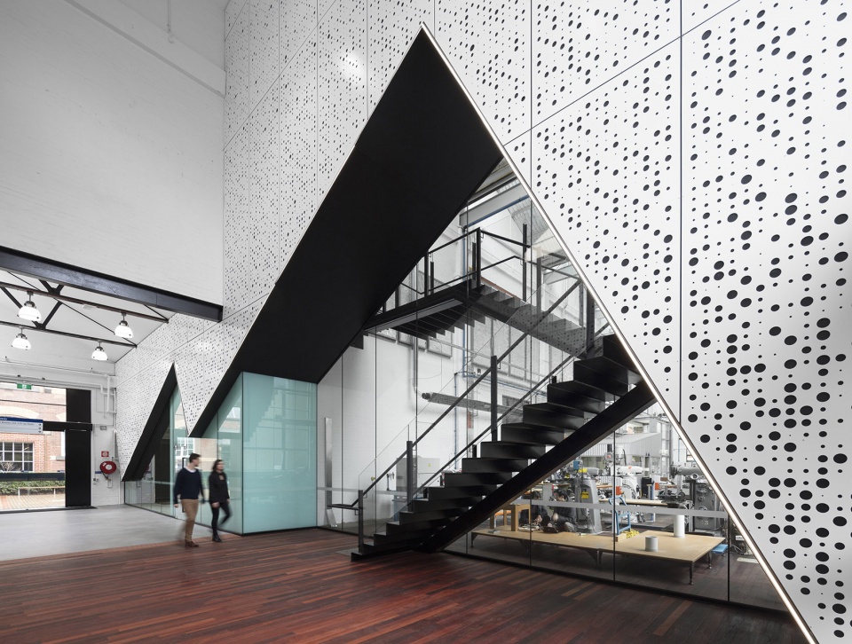the university of melbourne engineering workshop by designinc