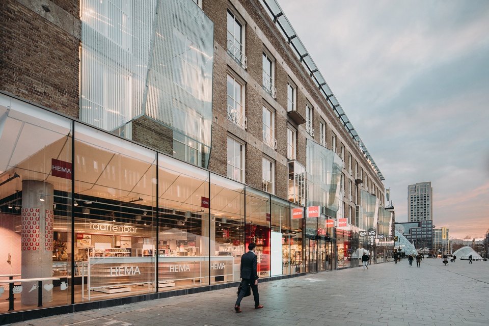 18 septemberplein renovation in eindhoven by unstudio