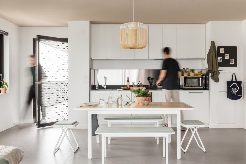 flatmates by cutwork