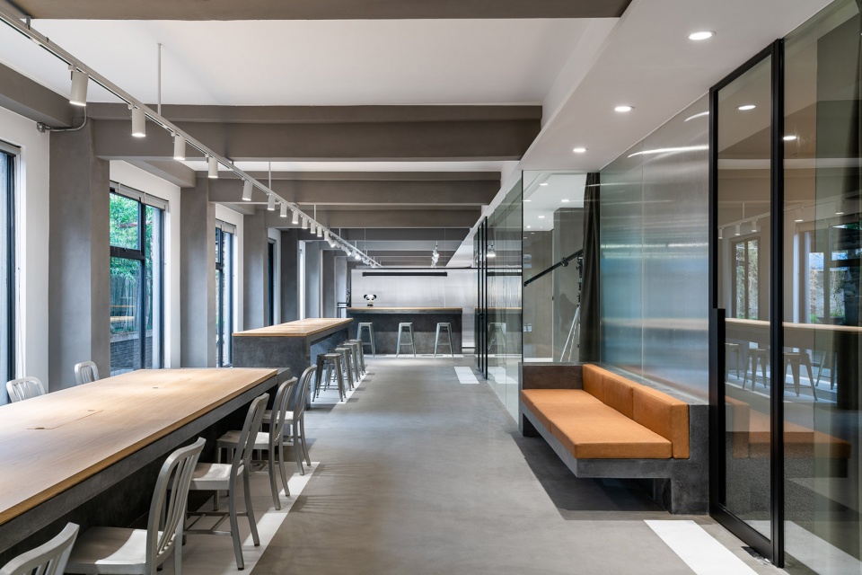 hipanda shanghai office china by office coastline