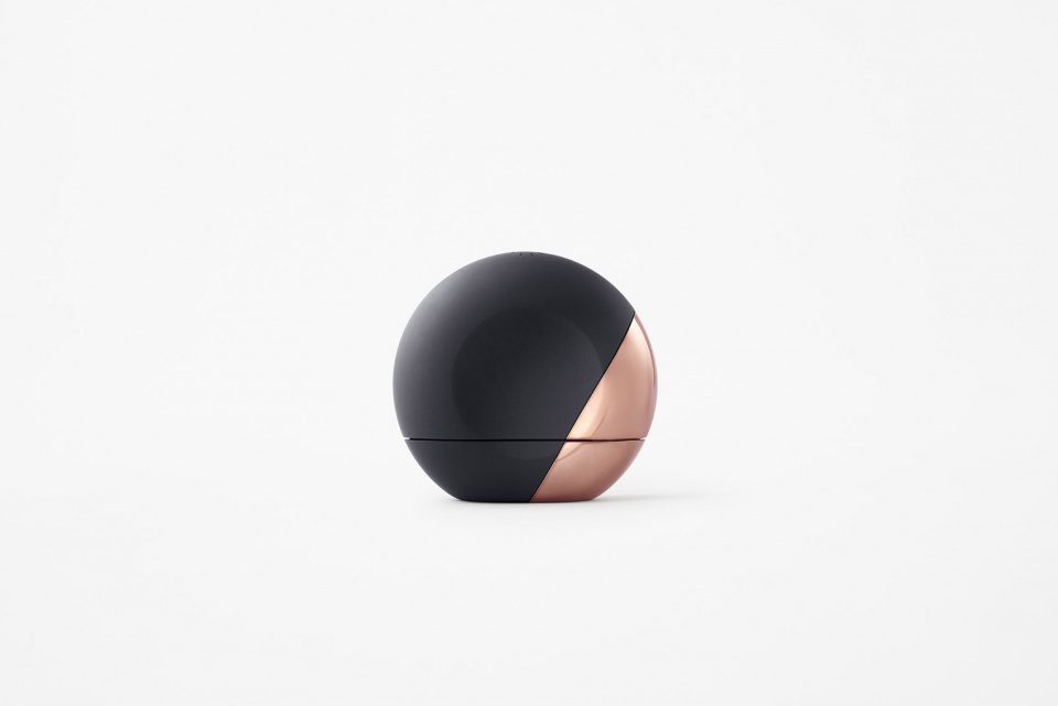 product and packing design for a new online beauty service fles by nendo