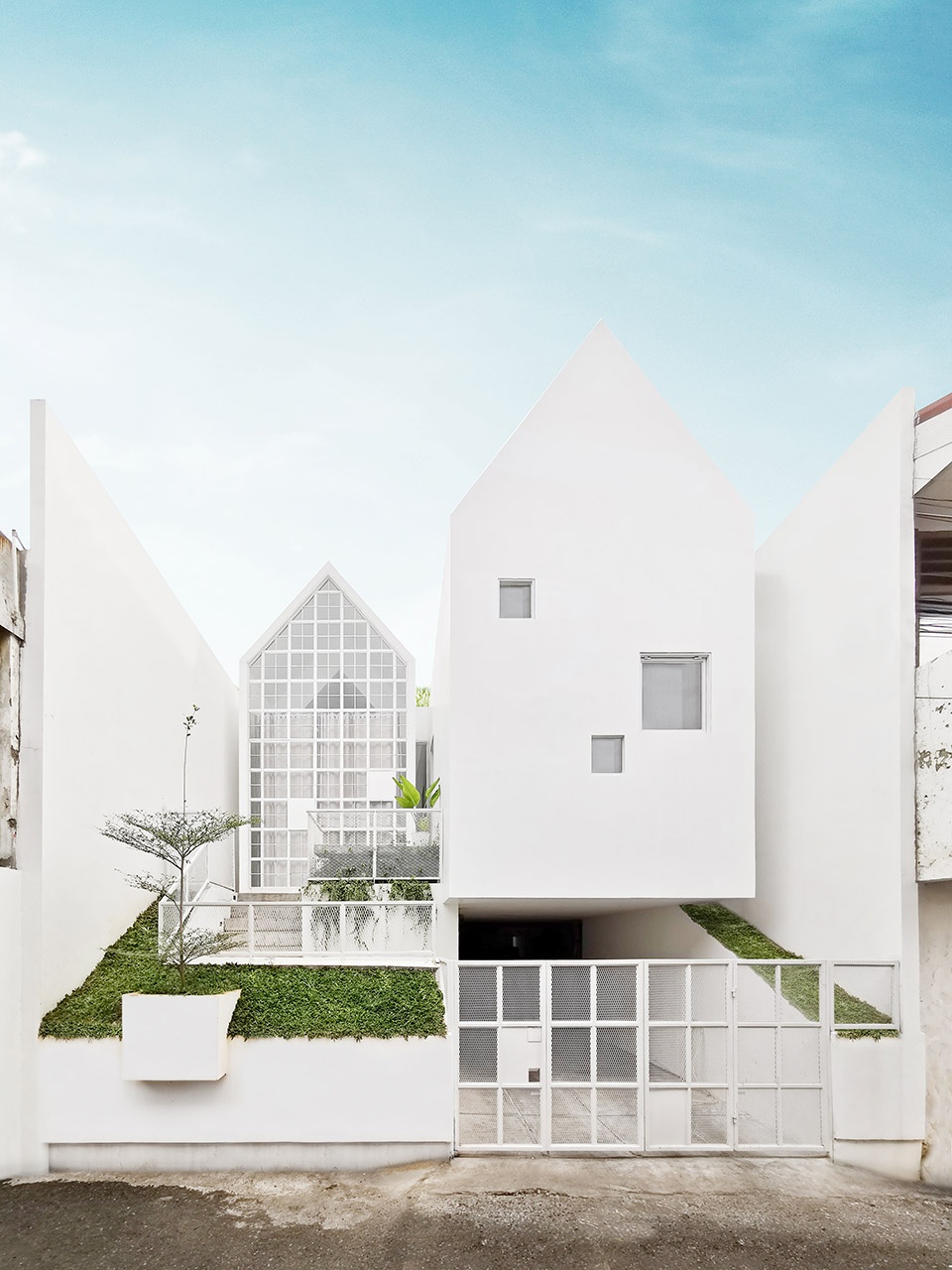 ur house by semiotic arsitek