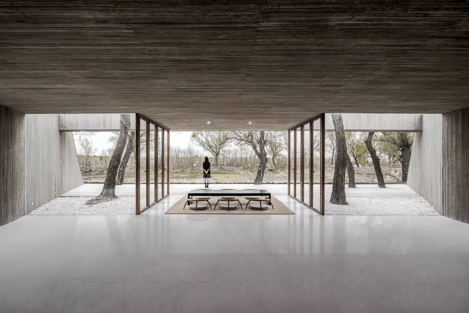 gooood archive religious architecture