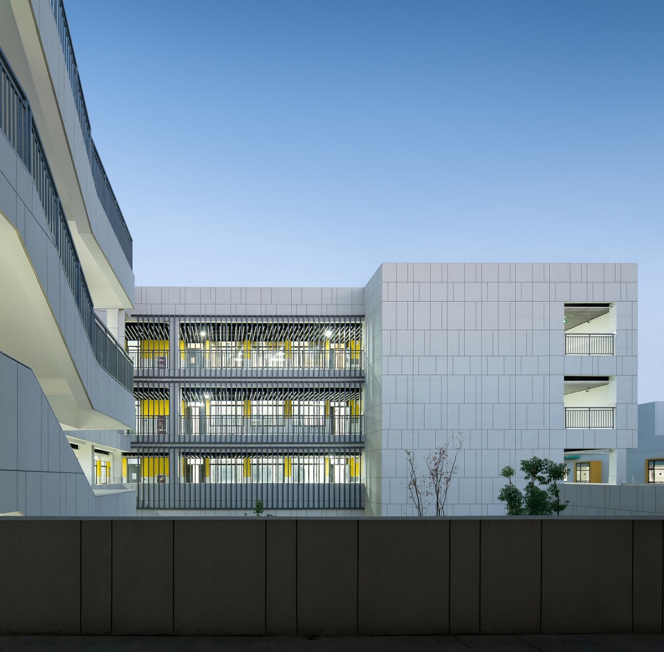 nanjing qixia mountain shibuqiao central school china nanjing bangjian urban architectural group