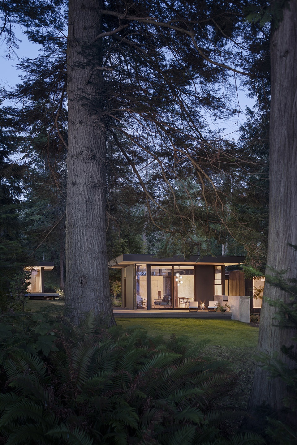 hood cliff retreat by wittman estes architecture landscape