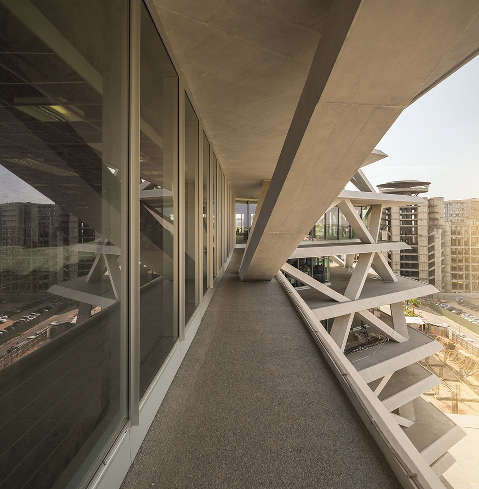 one airport square by mario cucinella architects