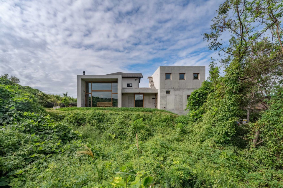 sagamine house by tomoaki uno architects
