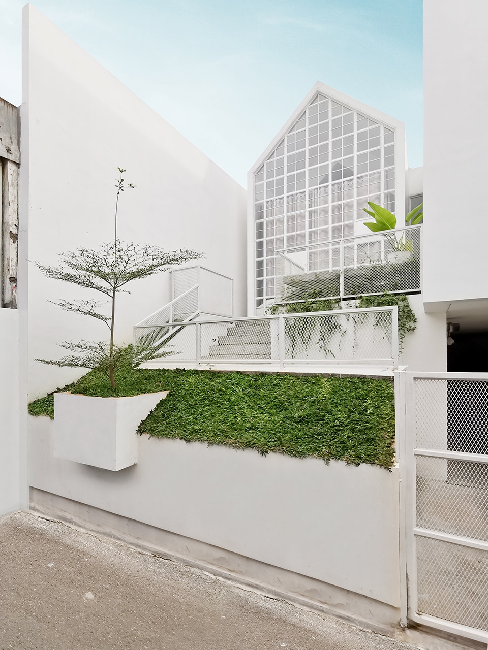 ur house by semiotic arsitek