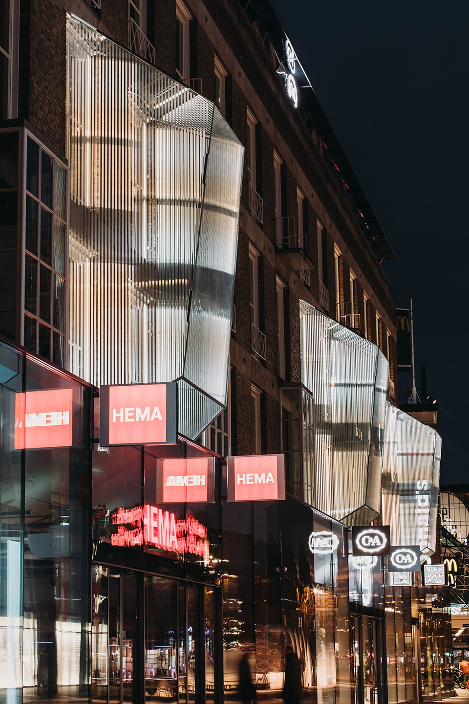 18 septemberplein renovation in eindhoven by unstudio