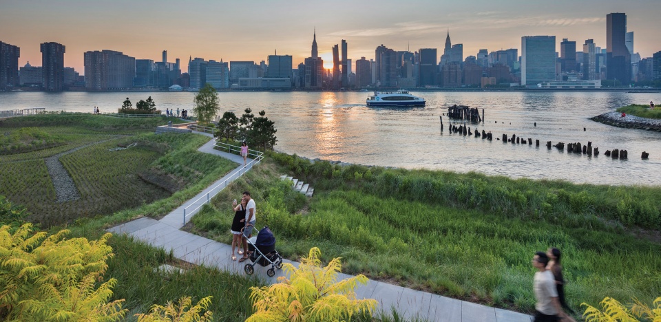 2019 asla general design award of honor hunters point south waterfront park phase ii by swabalsley and weissmanfredi with arup