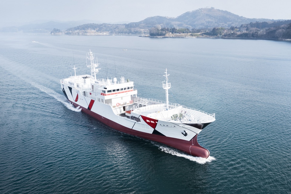 Interior and exterior design for the tuna longliner by nendo