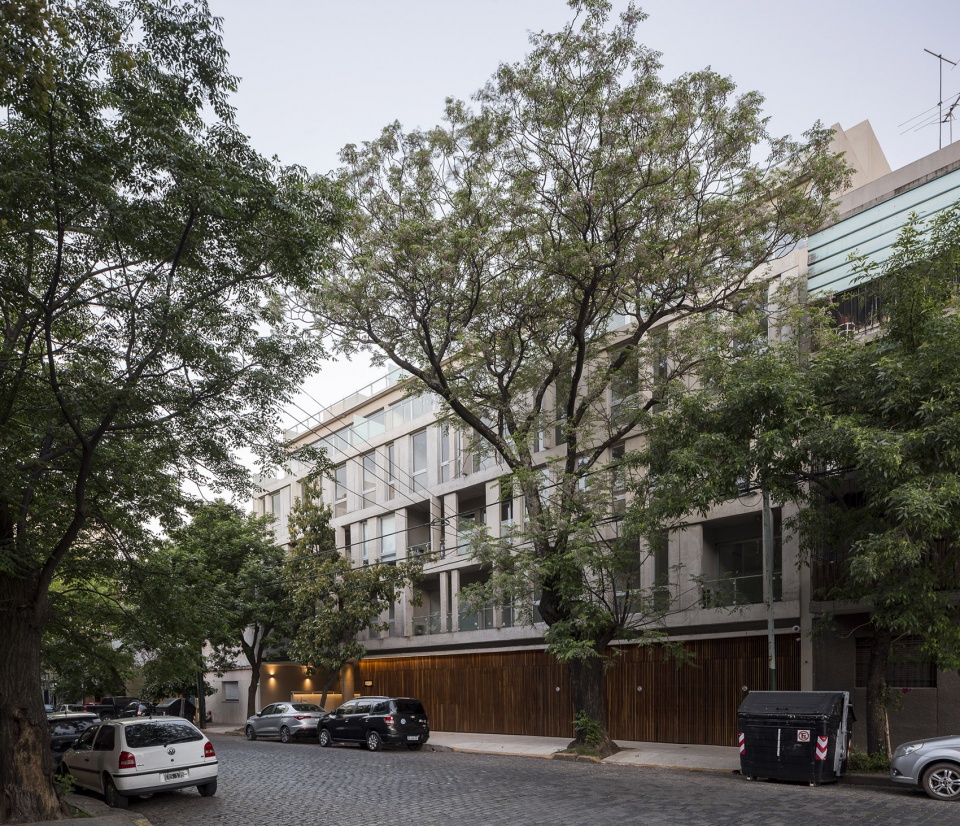 entreverdes colegiales by estudio abramzon zzarq