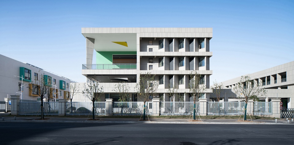 nanjing qixia mountain shibuqiao central school china nanjing bangjian urban architectural group