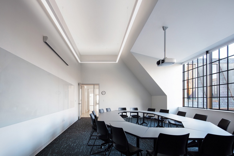 renovation of bennington colleges commons building by christoff finio architecture