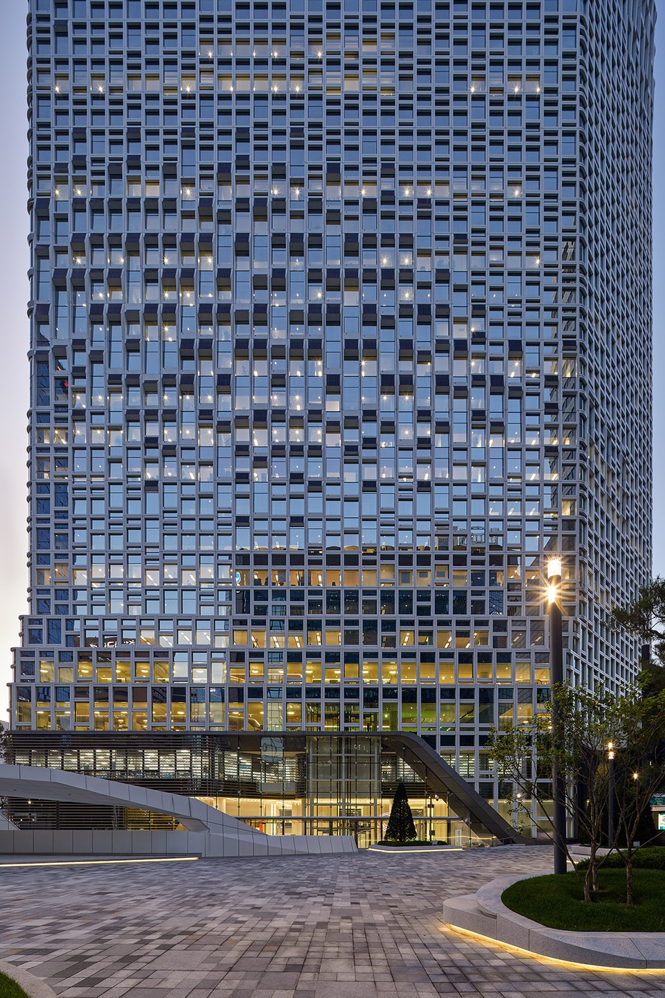 the retrofit of the hanwha hq by unstudio