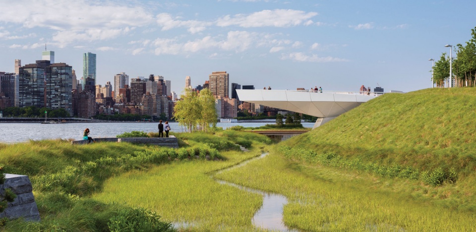 2019 asla general design award of honor hunters point south waterfront park phase ii by swabalsley and weissmanfredi with arup