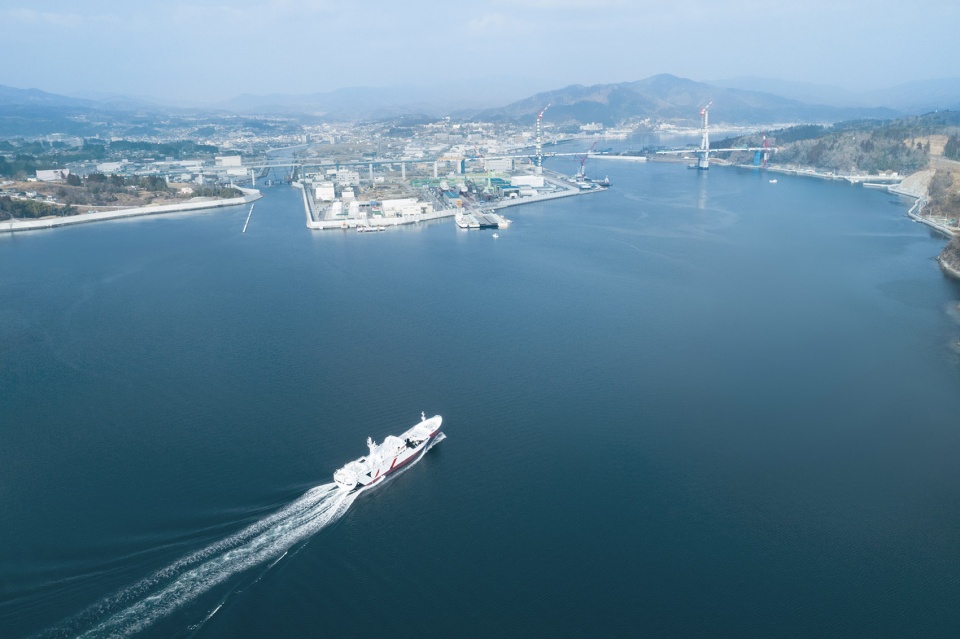 Interior and exterior design for the tuna longliner by nendo